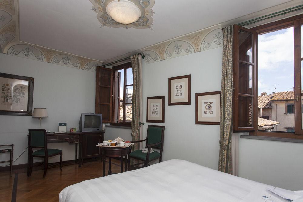 Unahotels Palazzo Mannaioni Toscana Montaione Bagian luar foto