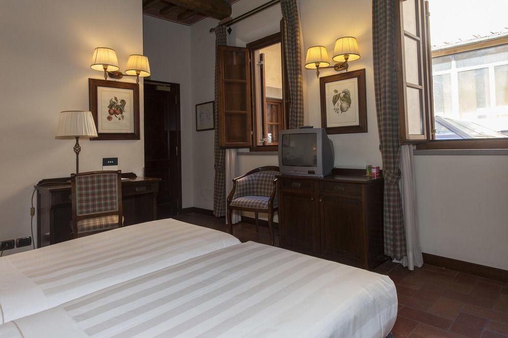 Unahotels Palazzo Mannaioni Toscana Montaione Bagian luar foto