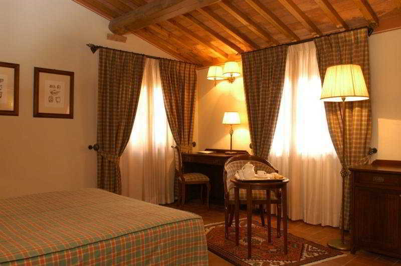 Unahotels Palazzo Mannaioni Toscana Montaione Bagian luar foto