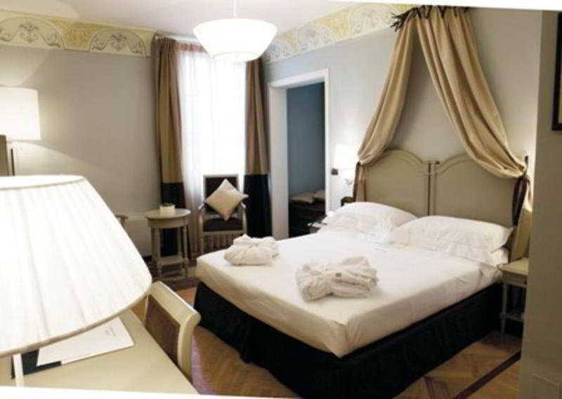 Unahotels Palazzo Mannaioni Toscana Montaione Bagian luar foto