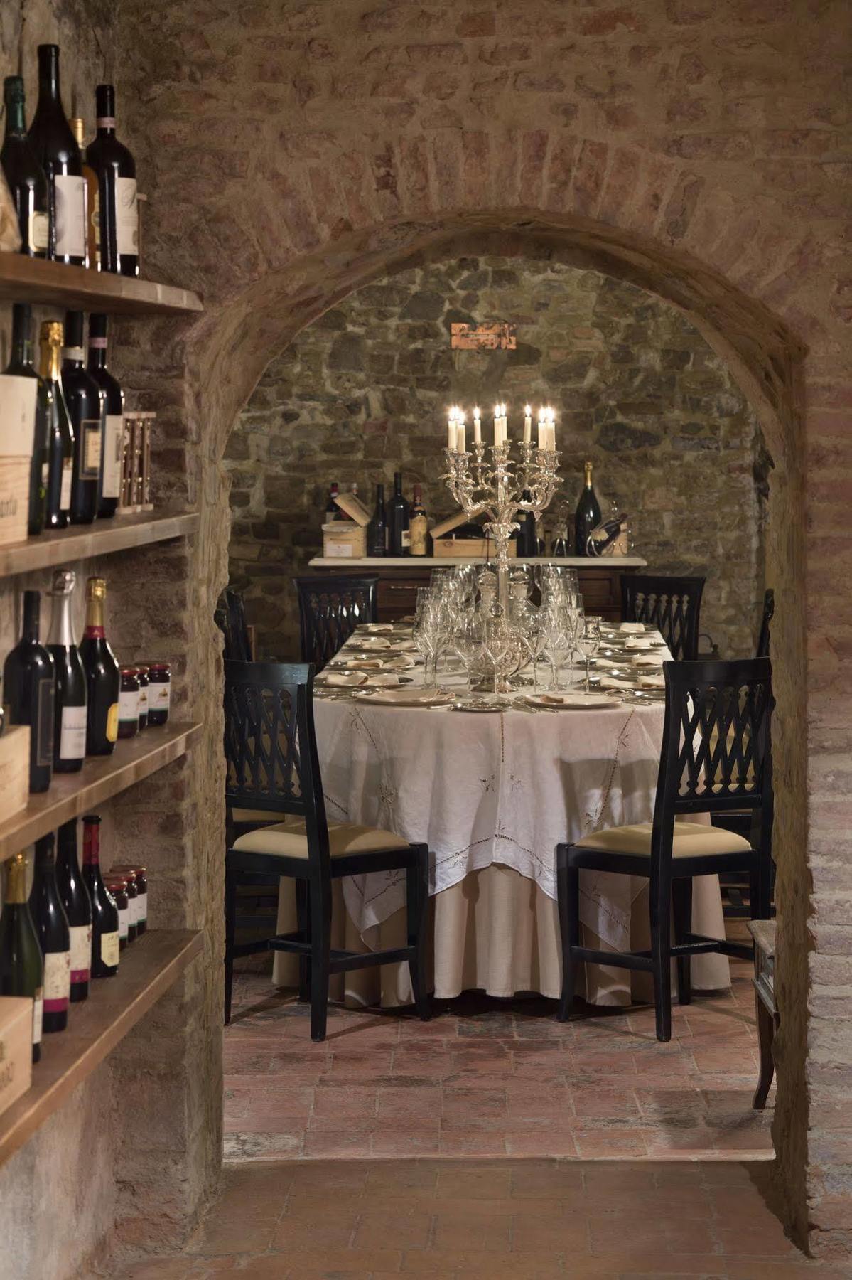 Unahotels Palazzo Mannaioni Toscana Montaione Bagian luar foto
