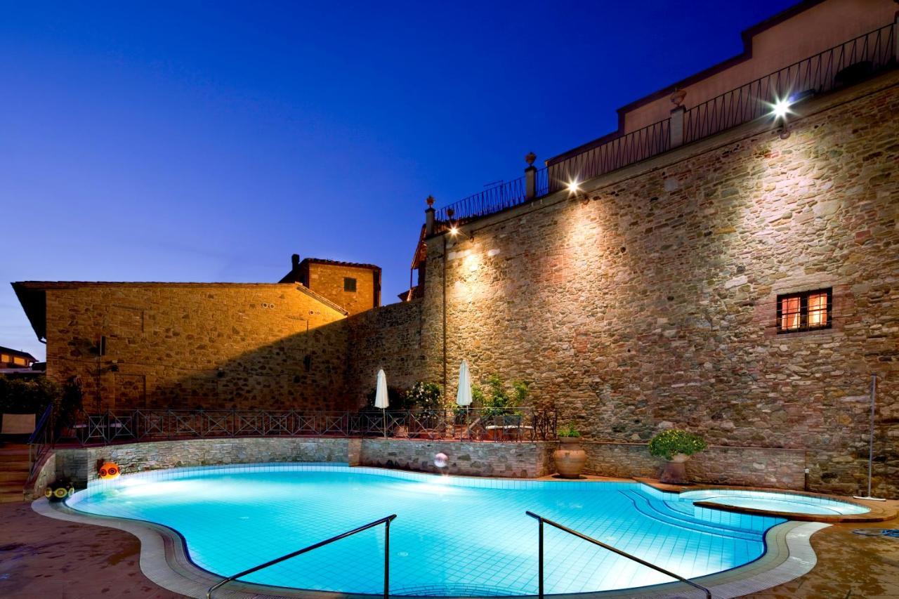 Unahotels Palazzo Mannaioni Toscana Montaione Bagian luar foto