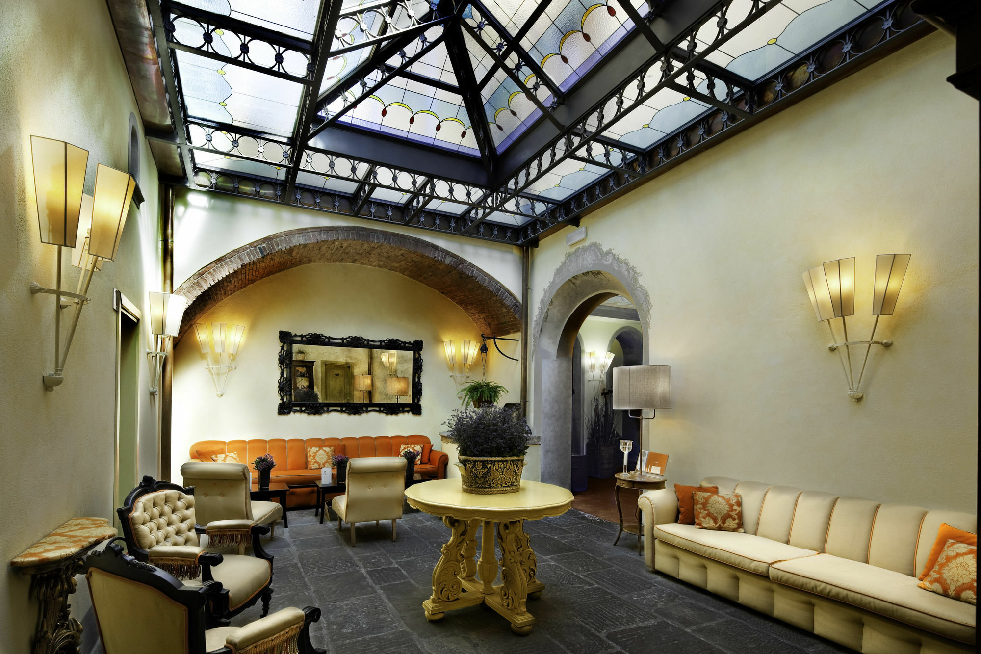 Unahotels Palazzo Mannaioni Toscana Montaione Bagian luar foto