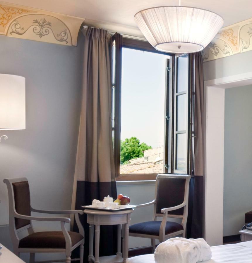 Unahotels Palazzo Mannaioni Toscana Montaione Ruang foto