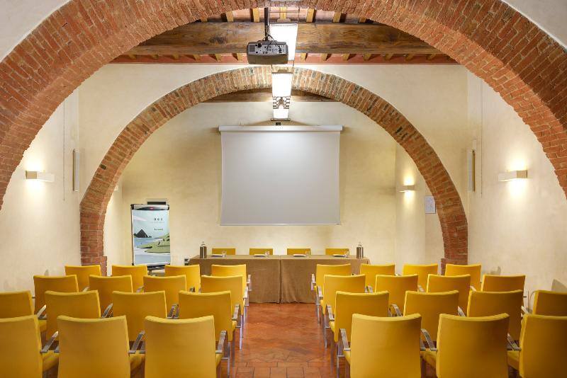 Unahotels Palazzo Mannaioni Toscana Montaione Bagian luar foto